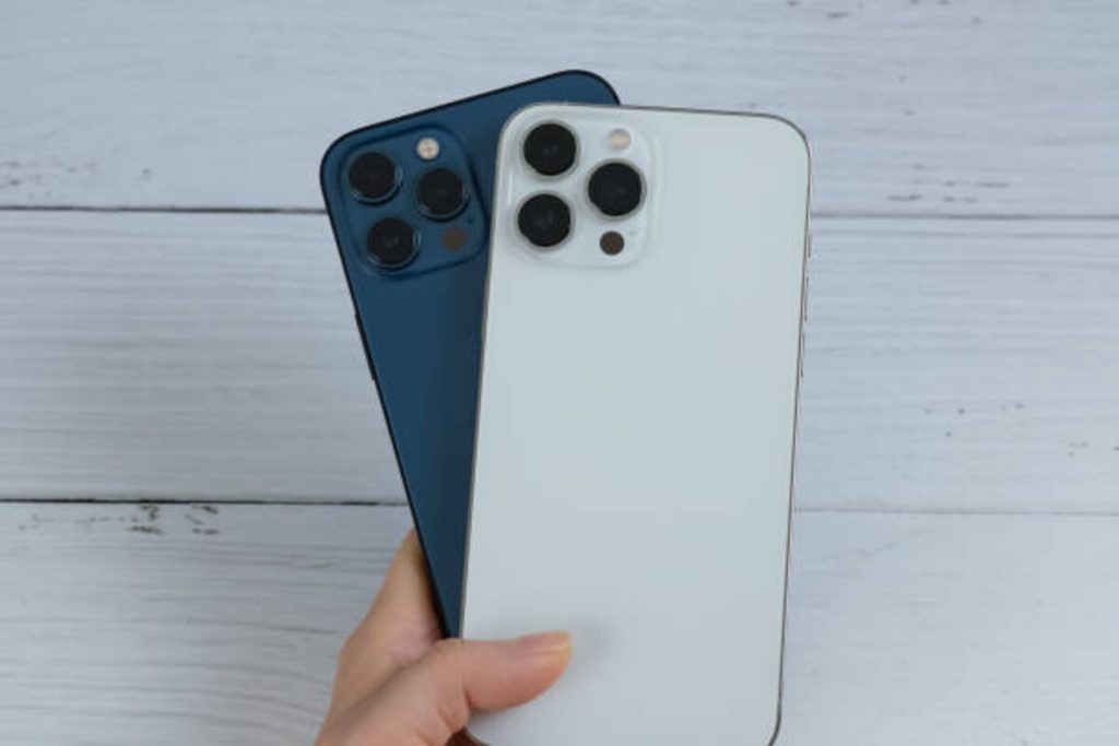 Peso Pluma Phone Case