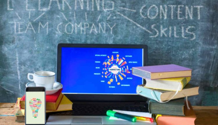 The Pros and Cons of Learning Classes Online