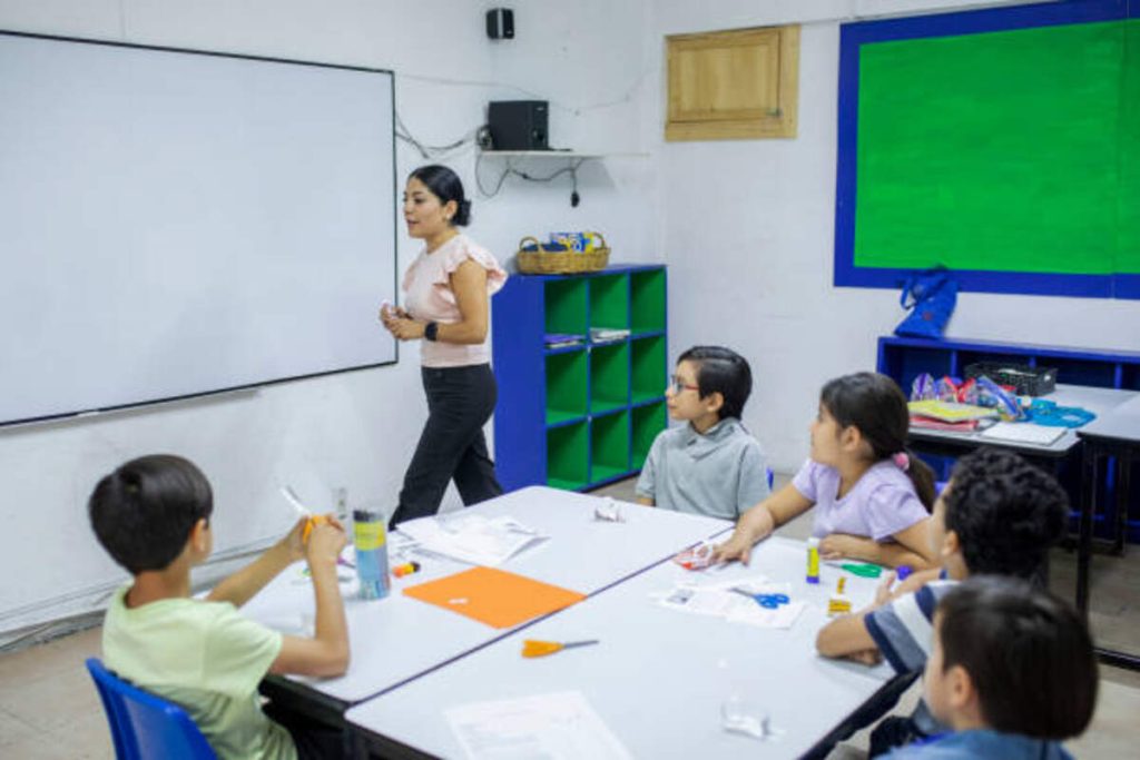 How Teachers Learn Class 8th