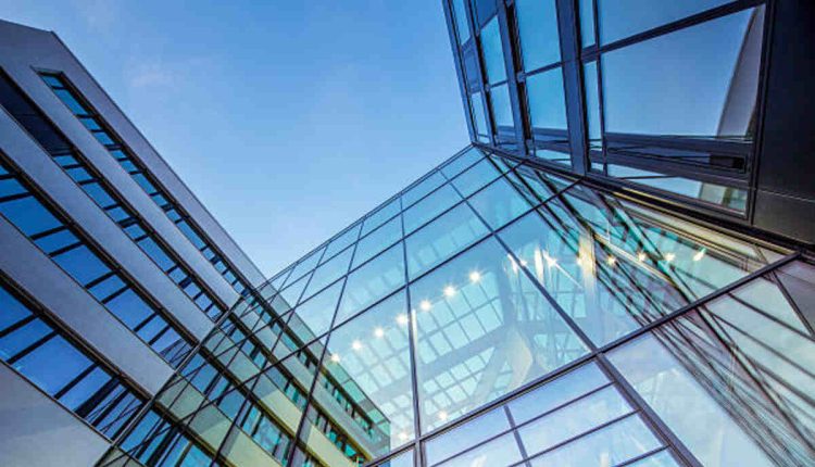 vacuum insulating glazing