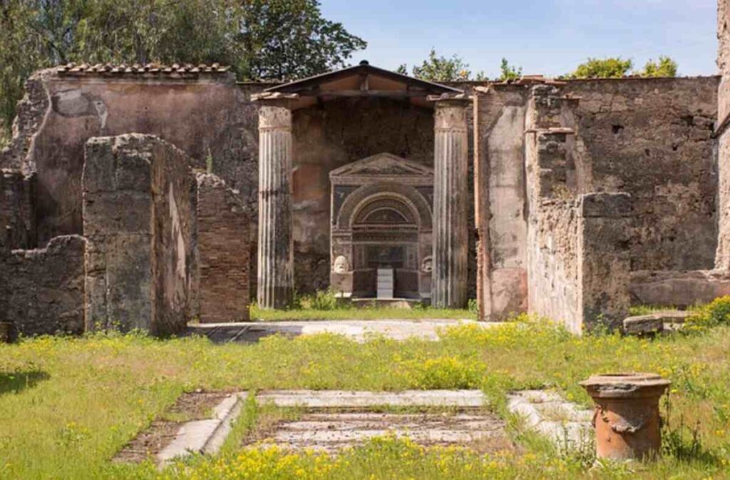 Exploring Pompeii Best Tours and Tips